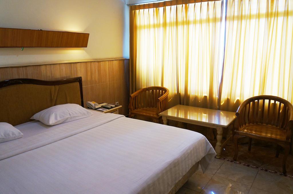 Hotel Duta Palembang Habitación foto