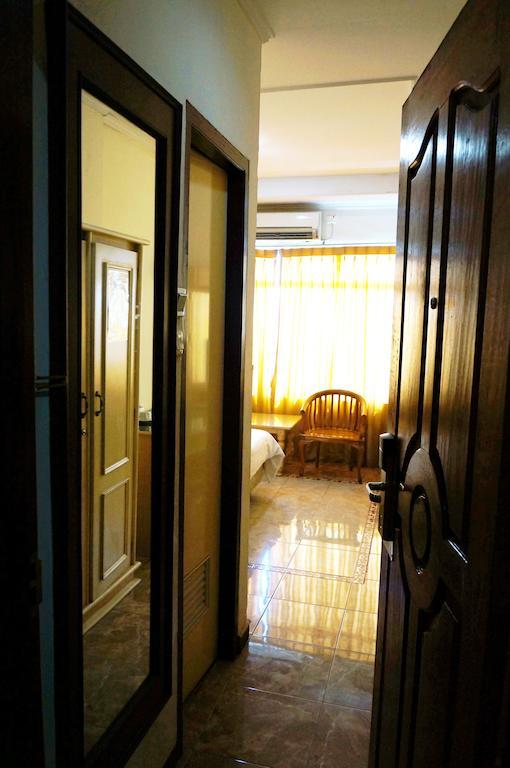Hotel Duta Palembang Habitación foto