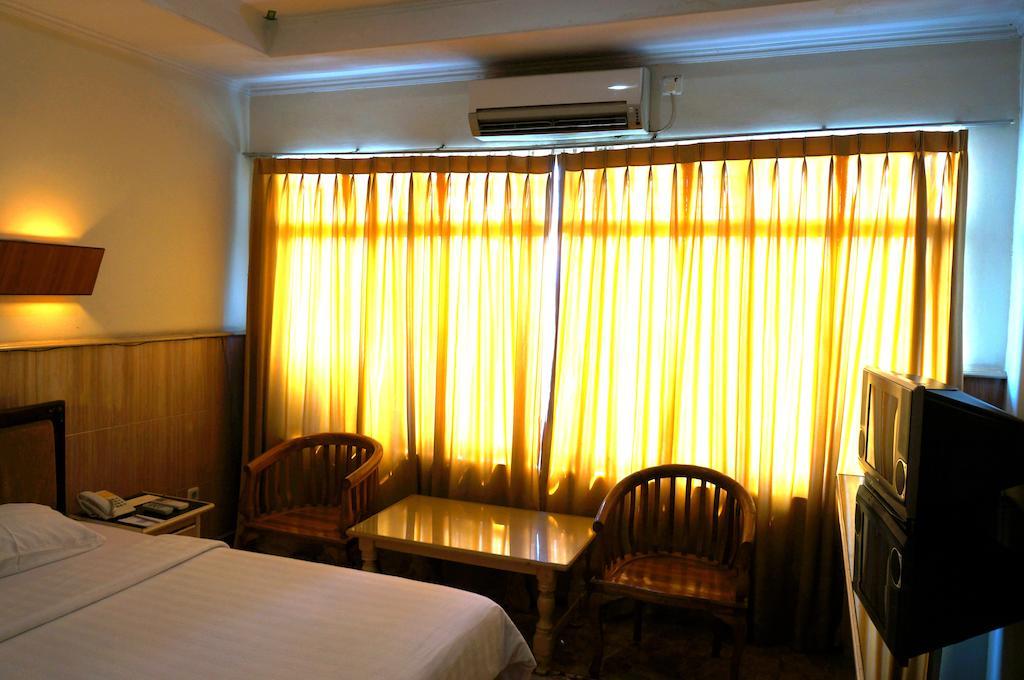 Hotel Duta Palembang Habitación foto